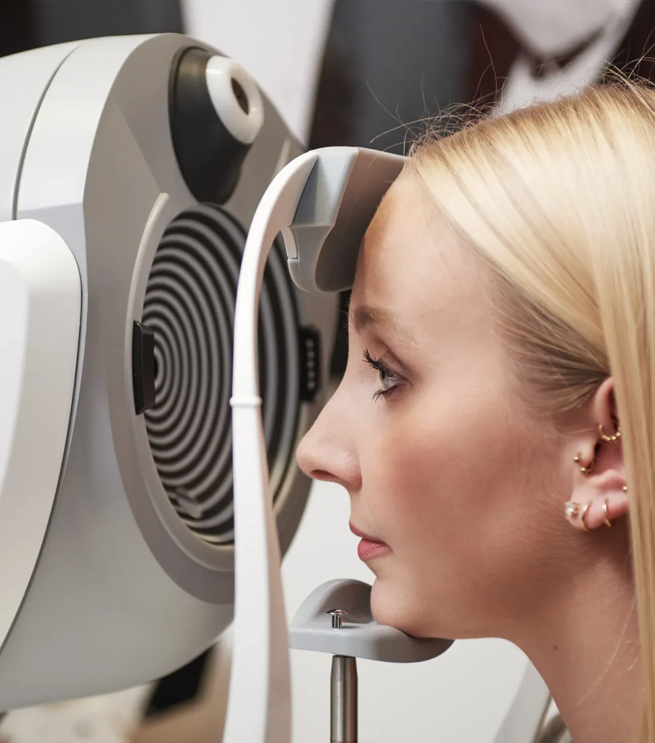 3D-Augenprüfung lukarsch augendesign optiker guetersloh augenpruefung sehtest
